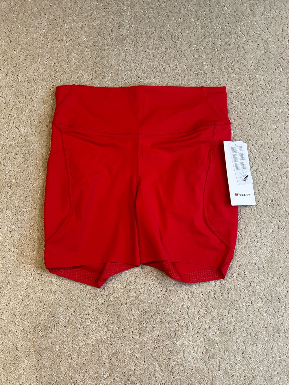 NWT Women’s Lululemon Fast and Free HR Short 6" *Pockets Size 10 Oxford Red